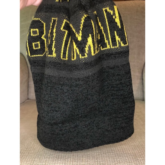 Batman Beanie - Picture 8 of 8